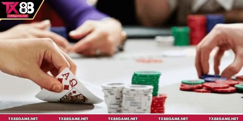 Át là quân mềm và có thể linh hoạt tính điểm